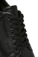 Sneaker Lëkure e Zezë me Lidhëse e Trashë me Tabane për Burra - Image 10