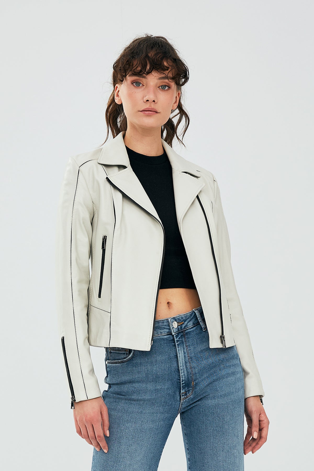20SGD5859U4_5637145528_1.jpg Kiara Xhaketë Lëkure Bezhë Slim Fit Biker për Femra - Image 1