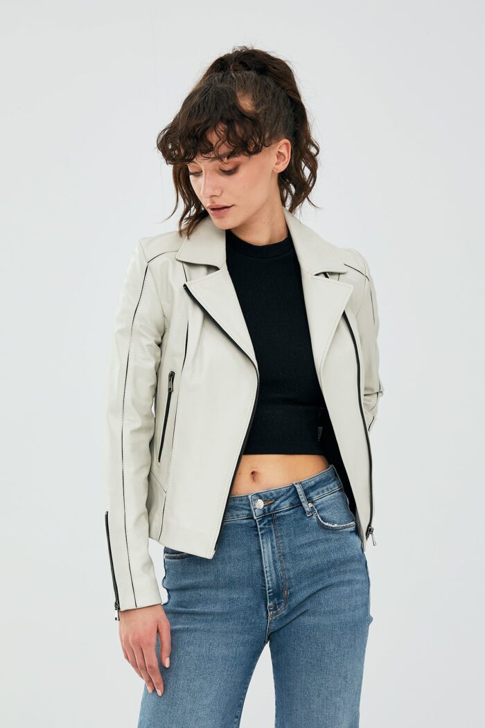 Kiara Xhaketë Lëkure Bezhë Slim Fit Biker për Femra - Image 3