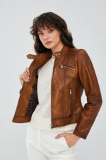 Kylie Xhaketë Lëkure Camel e Shkurtër për Femra - Image 6