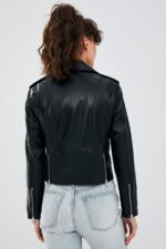 Newage Xhaketë Lëkure e Zezë Slim Fit Biker për Femra - Image 6