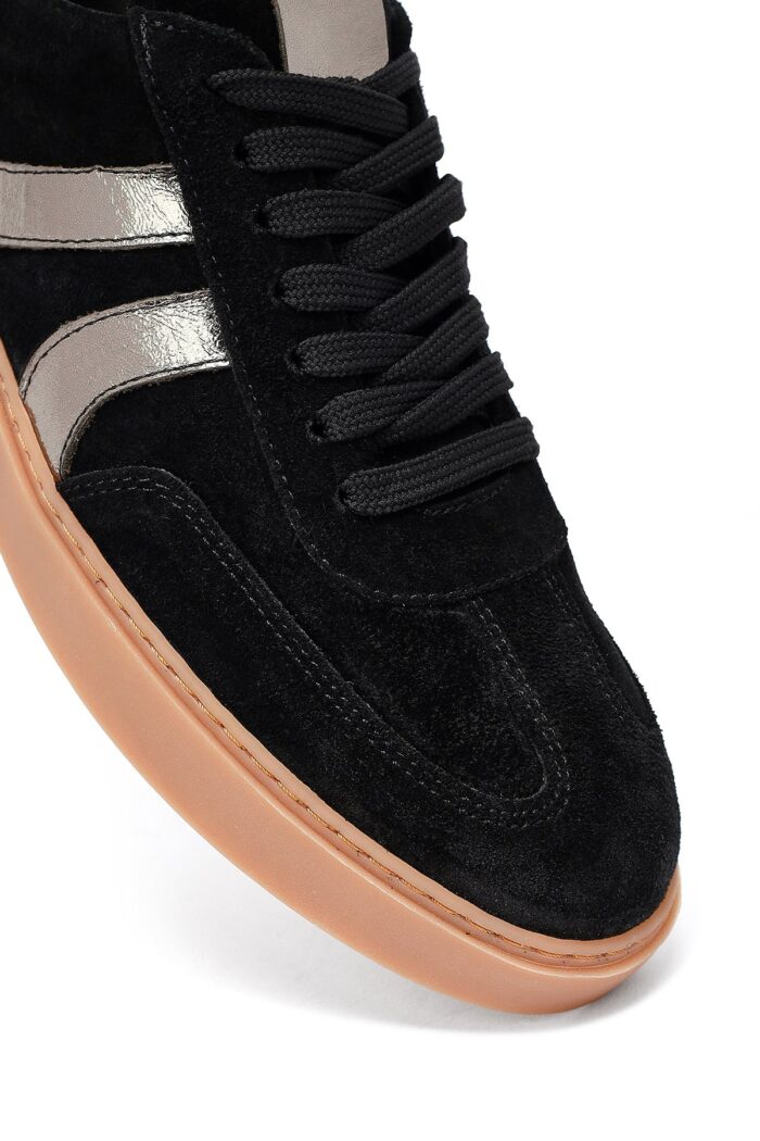 Sneaker Lëkure e Zezë me Lidhëse për Femra - Image 9