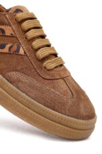 Sneaker Lëkure Tabako me Lidhëse për Femra - Image 9