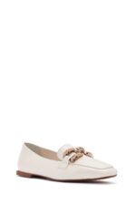Loafer e Bardhë me Kopsë Maskulin për Femra - Image 6