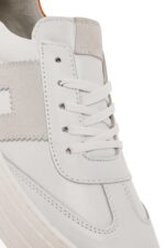 Sneaker Lëkure e Bardhë me Lidhëse e Trashë me Tabane për Femra - Image 10