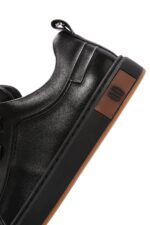 Sneaker Lëkure e Zezë me Lidhëse për Burra - Image 24